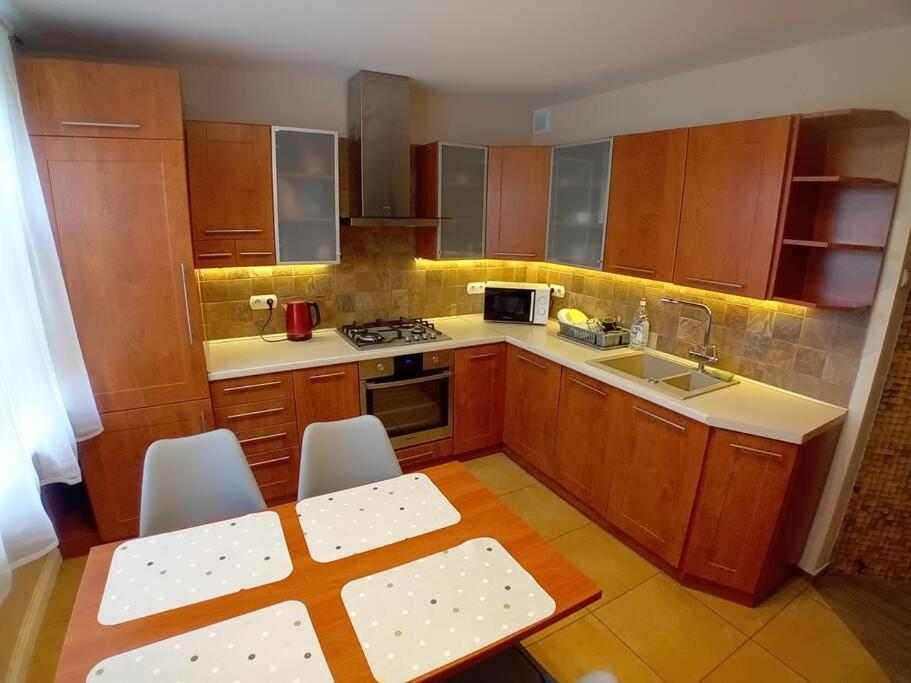Family Victoria Stok Apartament Kielce